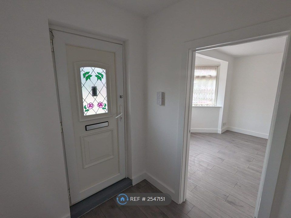 Property photo 3 of 25