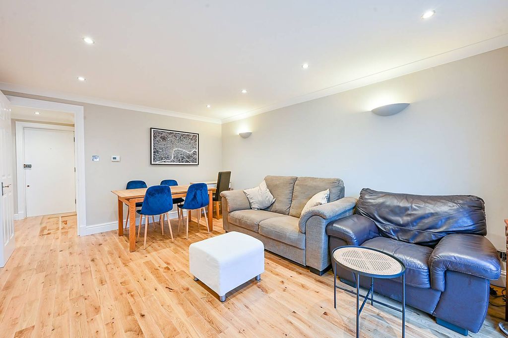 Property photo 3 of 6