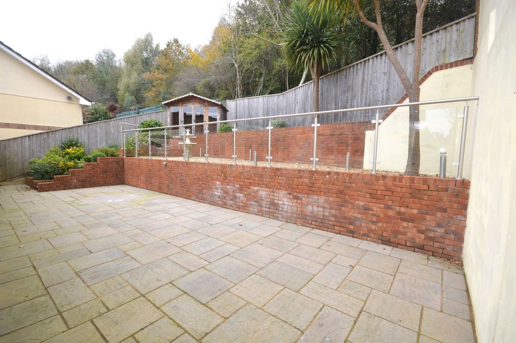 Property photo 3 of 21 3 - Picture No. 05