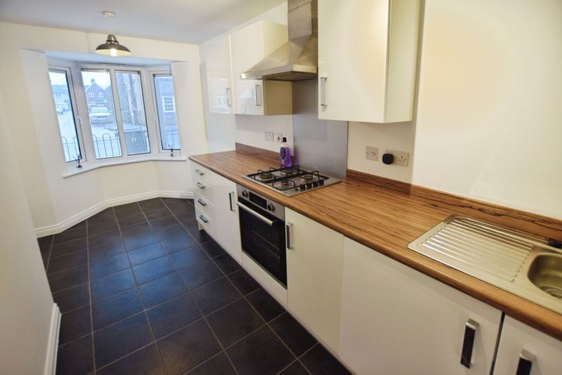 Property photo 3 of 26 Kitchen/Breakfast Room