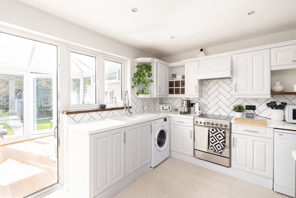 Property photo 2 of 17 Dsc02347