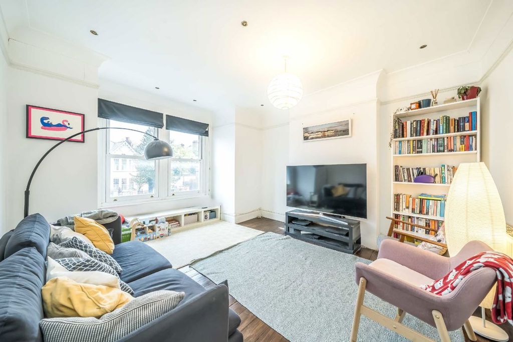 Property photo 3 of 7