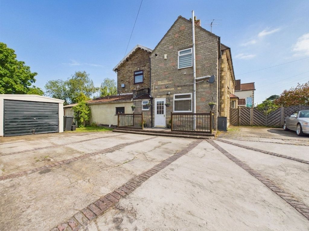 Property photo 2 of 28 Picture No. 74