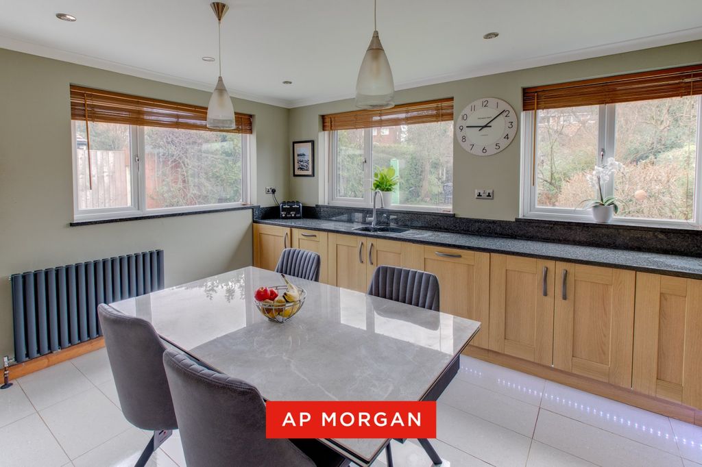 Property photo 3 of 18 Picture No. 04