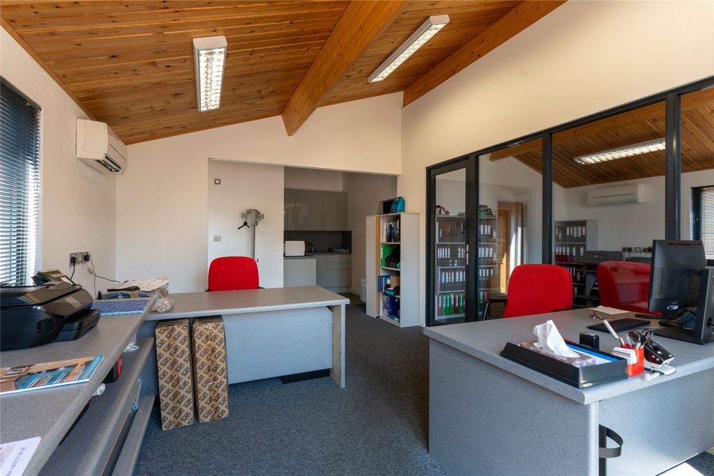 Property photo 2 of 6 Picture No. 02