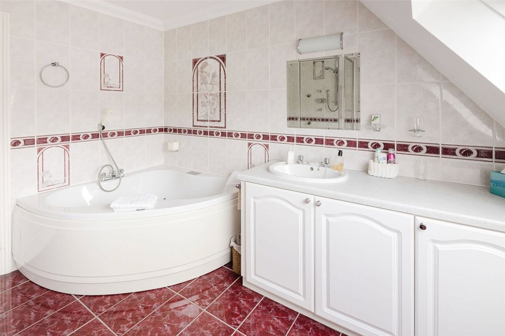 Additional image 19 of 3 bed flat for saleLongbeach, Gorey Coast Road, Jersey JE3