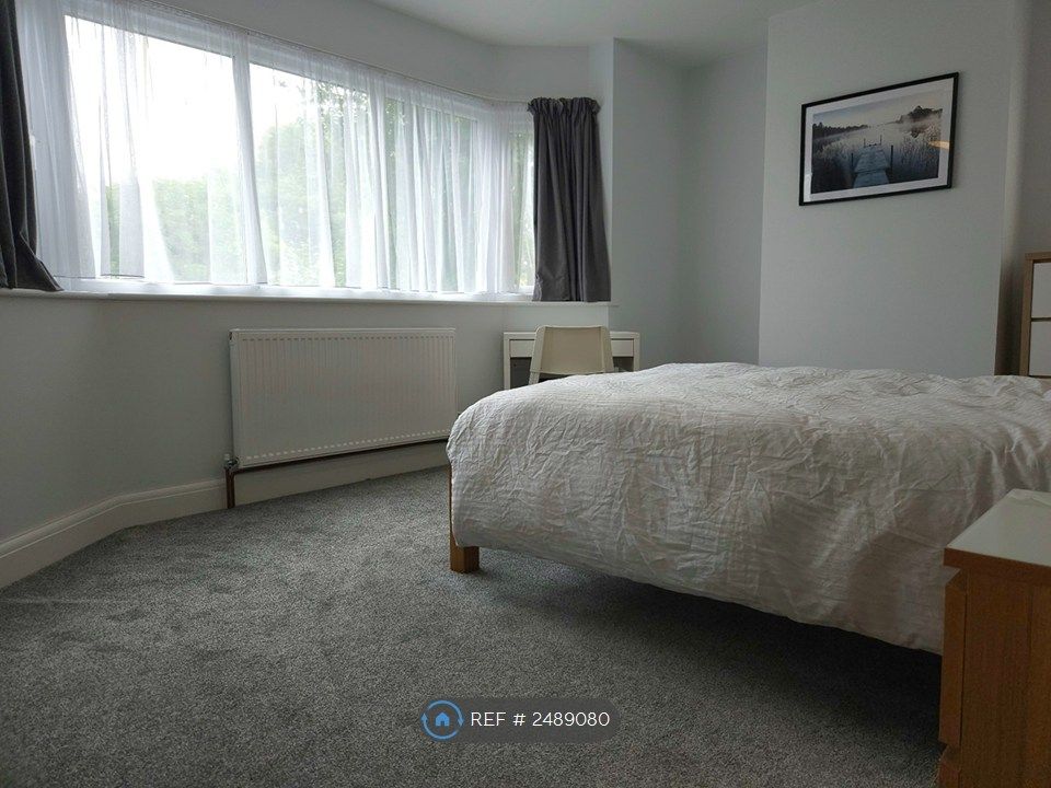 Property photo 3 of 14 Large Double