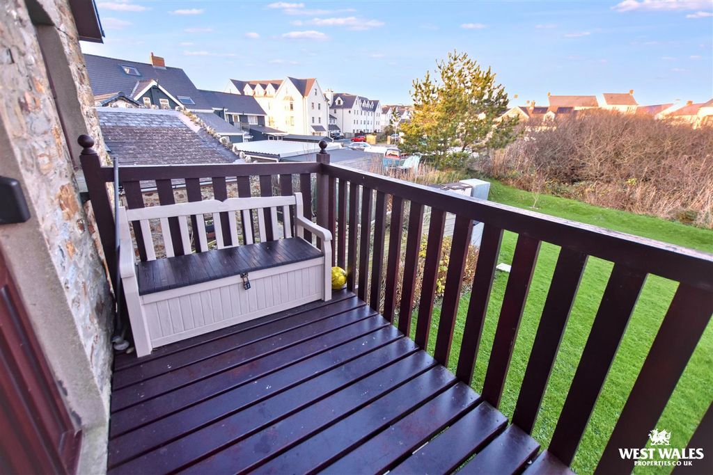 Additional image 16 of 3 bed flat for saleEnfield Road, Broad Haven, Haverfordwest SA62
