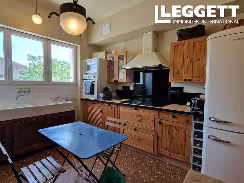 Property photo 3 of 10
