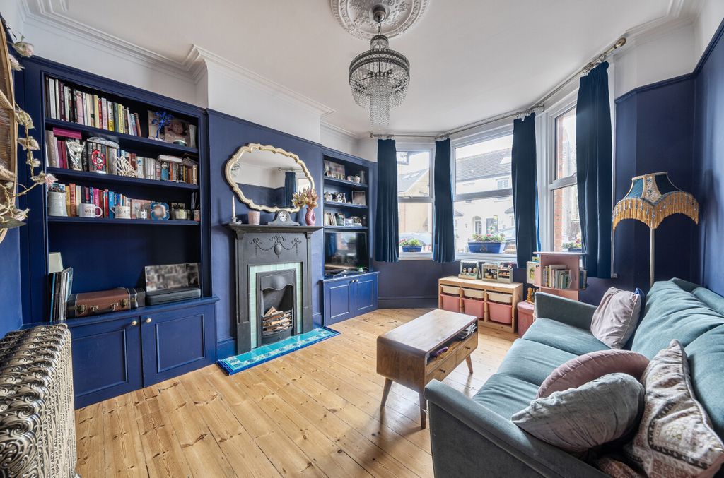 Property photo 2 of 27 1405430-19-6980Bf...