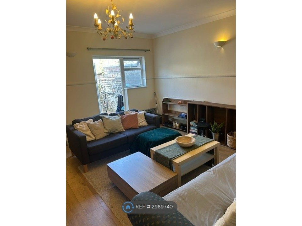 Property photo 1 of 13 Sitting Room