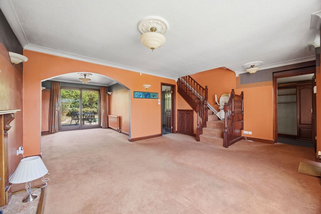 Property photo 2 of 29