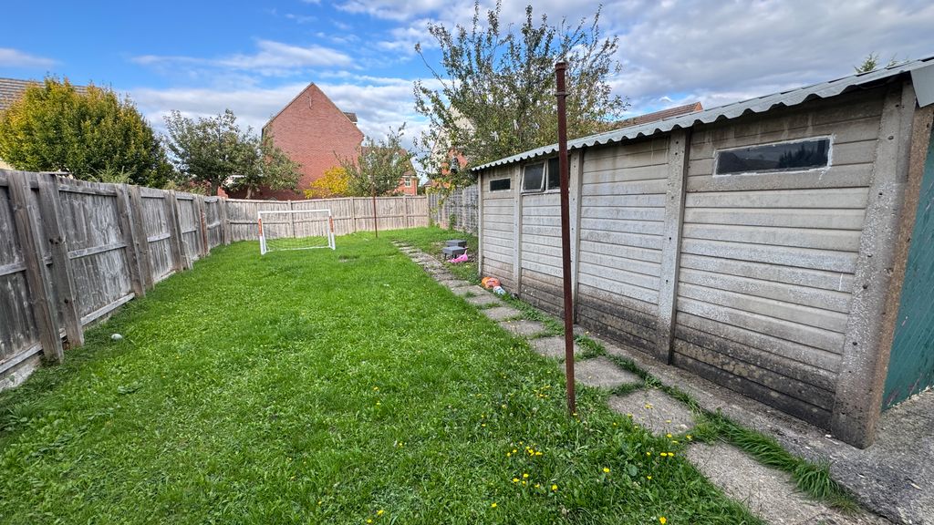 Property photo 2 of 11 Rear Garden
