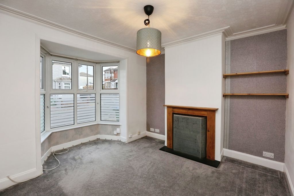 Property photo 2 of 15 Photo