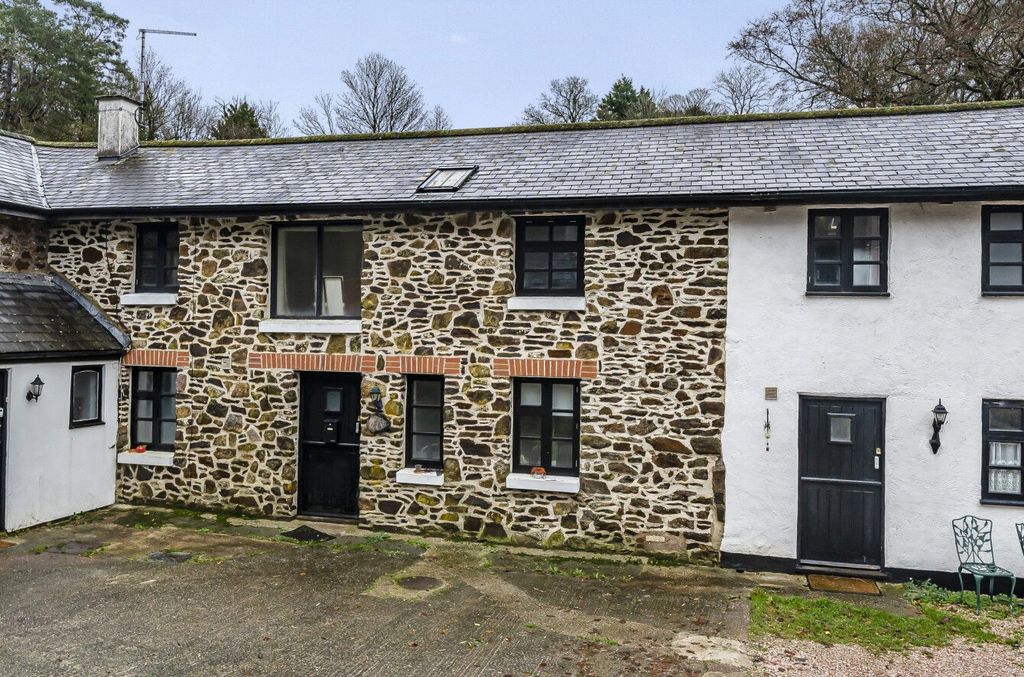 Property photo 1 of 9 Front Elevation