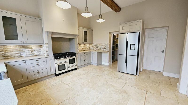 Property photo 2 of 13 12.Jpeg