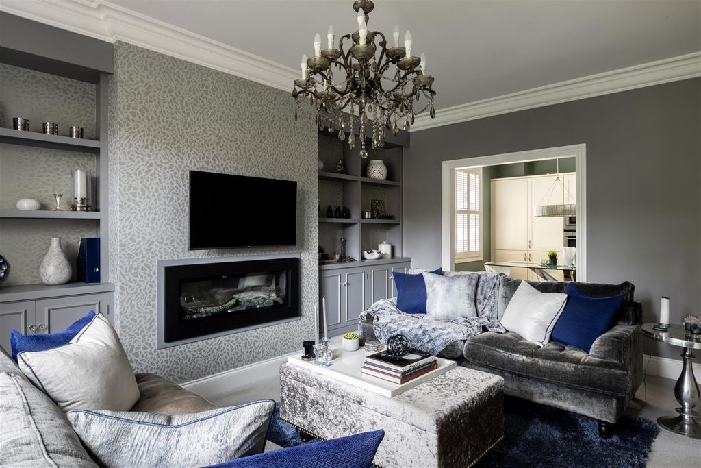 Additional image 7 of 2 bed flat for saleWray Park Road, Reigate RH2