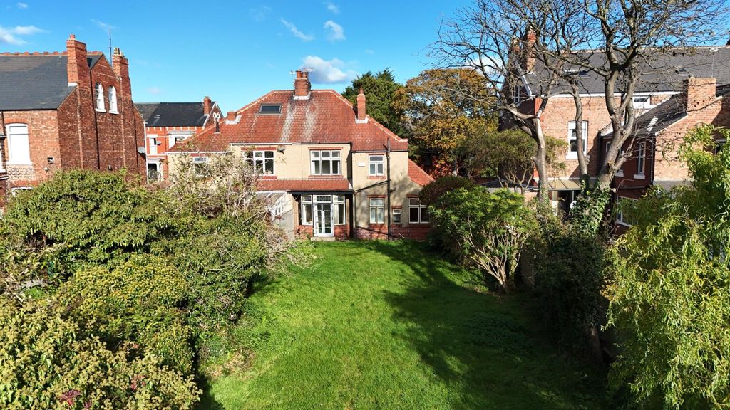 Property photo 2 of 20 Rear