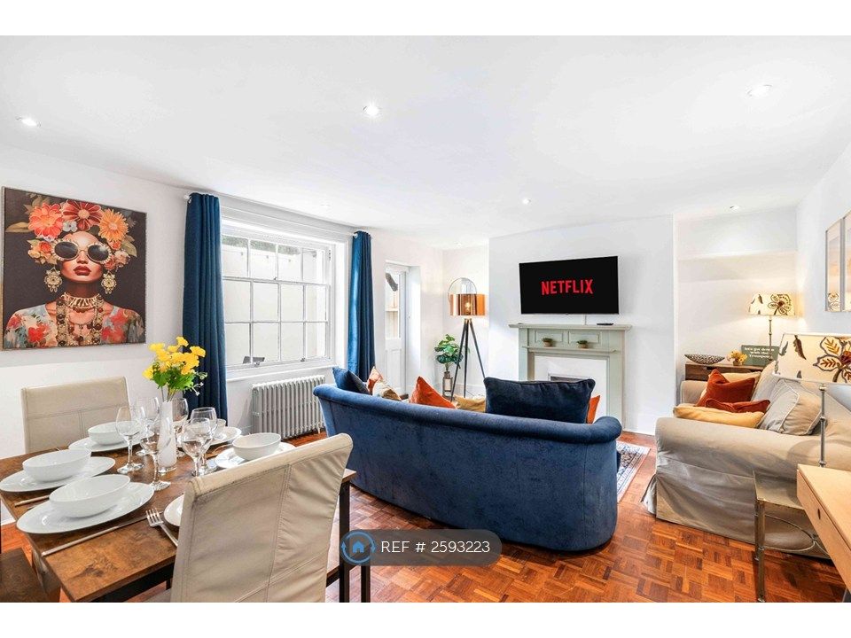 Property photo 2 of 11 Spacious Open Plan Living/Dining Area