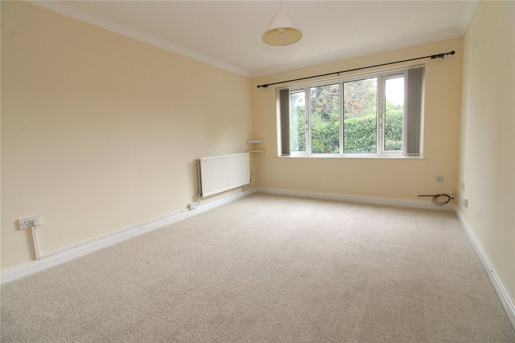 Property photo 2 of 10 Picture No. 13