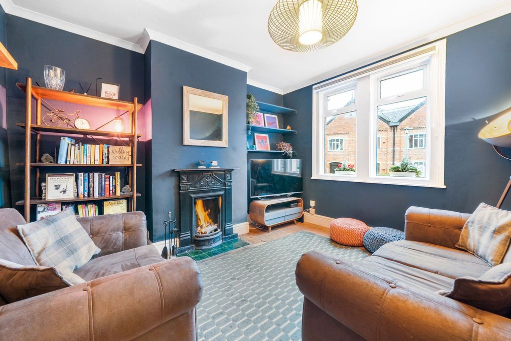 Property photo 2 of 13