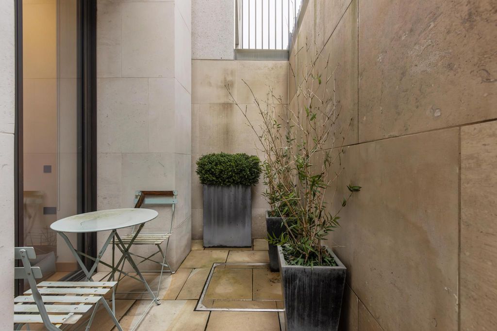 Property photo 3 of 15 Image