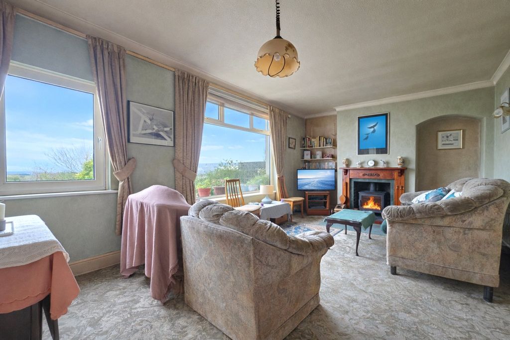 Property photo 2 of 12 2 - Picture No. 10