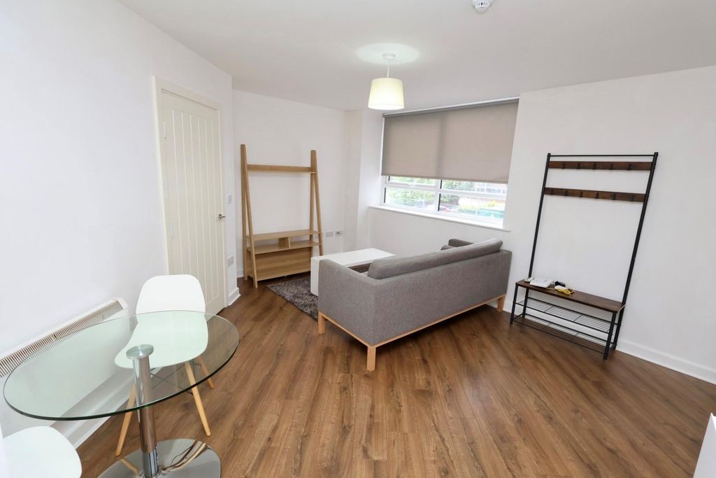 Property photo 3 of 9 4.Jpg