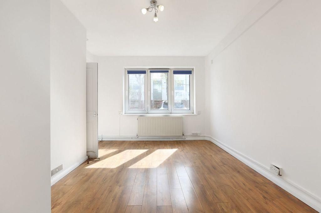 Property photo 3 of 10 3Xidfedg.Jpeg