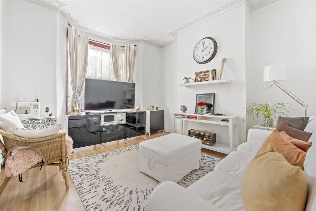 Property photo 2 of 21 Picture No. 03