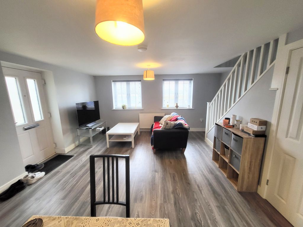 Property photo 3 of 9 Living Dining Room