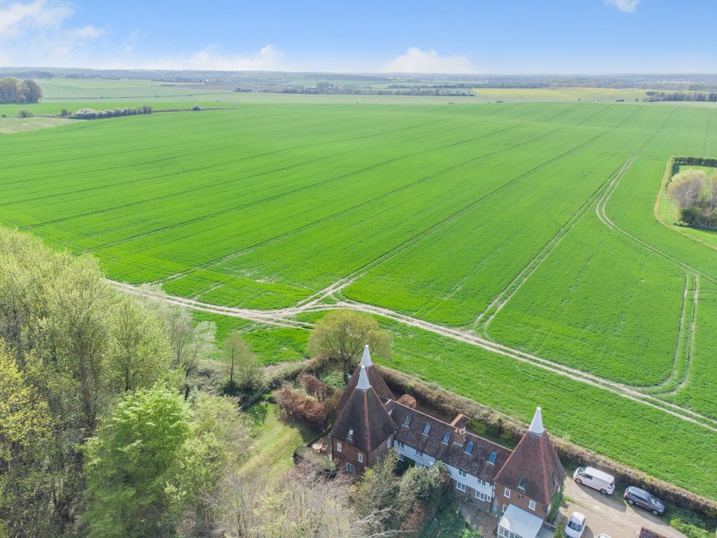 Property photo 1 of 23 Picture No. 27