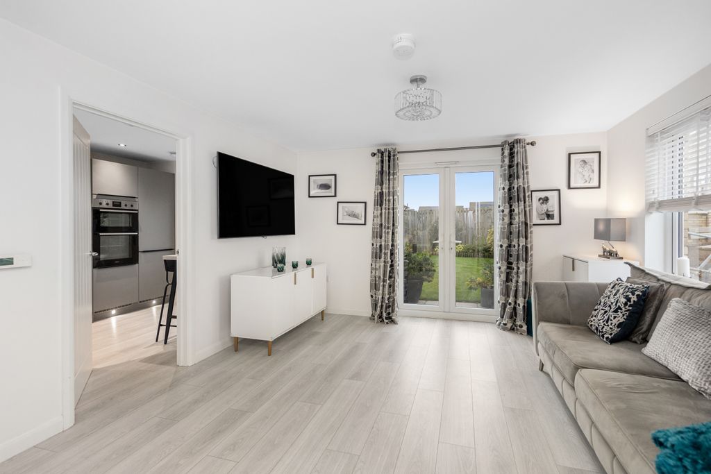 Property photo 2 of 22 Property Image 2