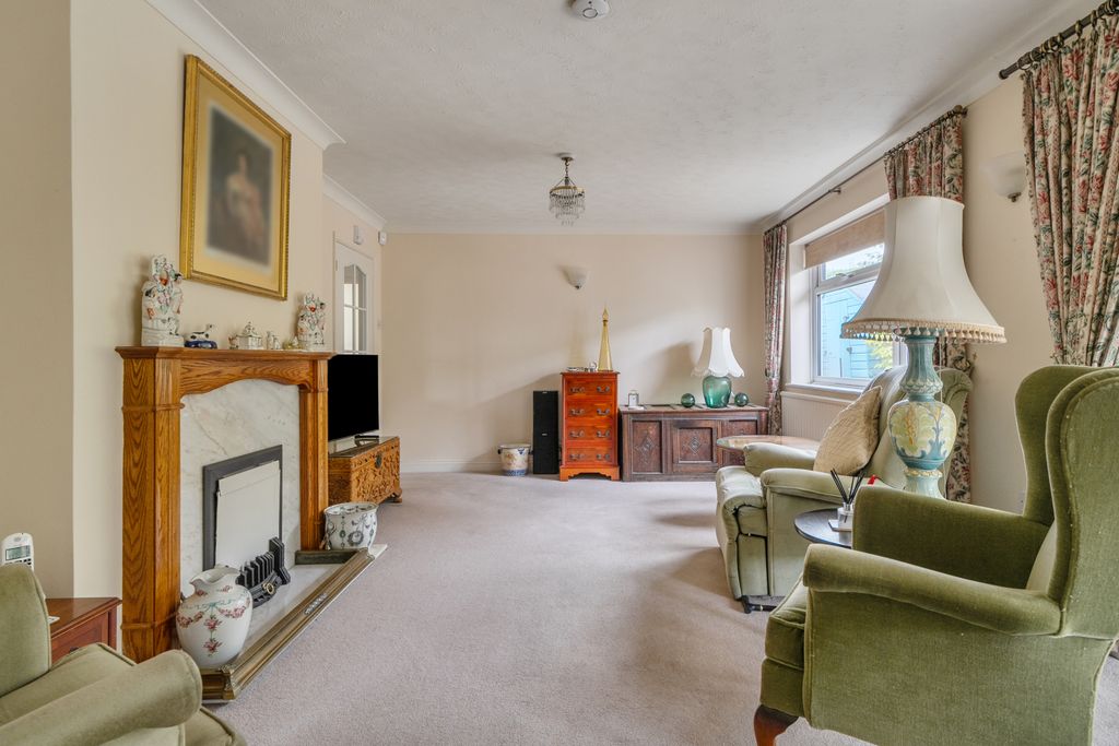 Property photo 3 of 19 Picture No. 09