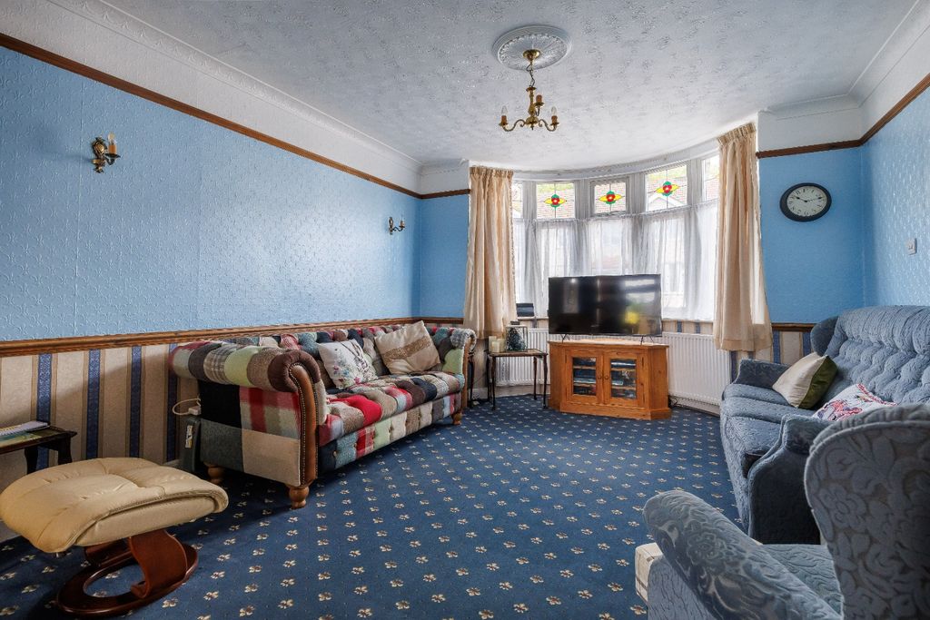 Property photo 3 of 24 3342624