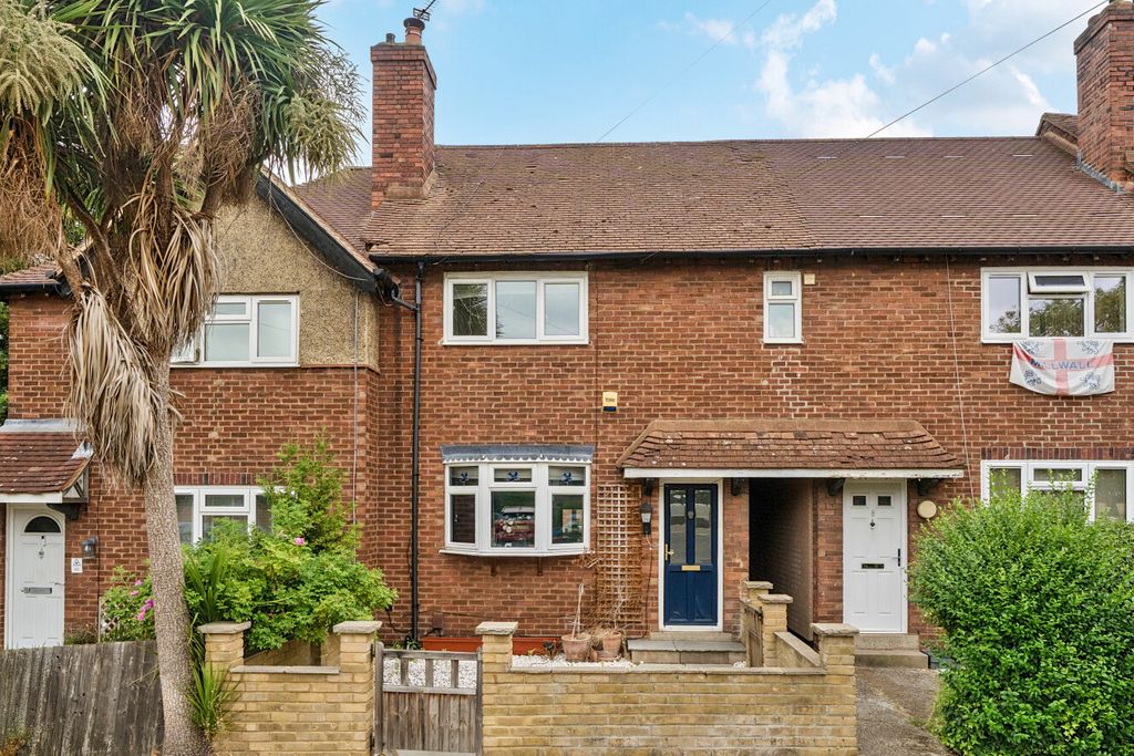 Property photo 1 of 17 1485296-18-6A5611...