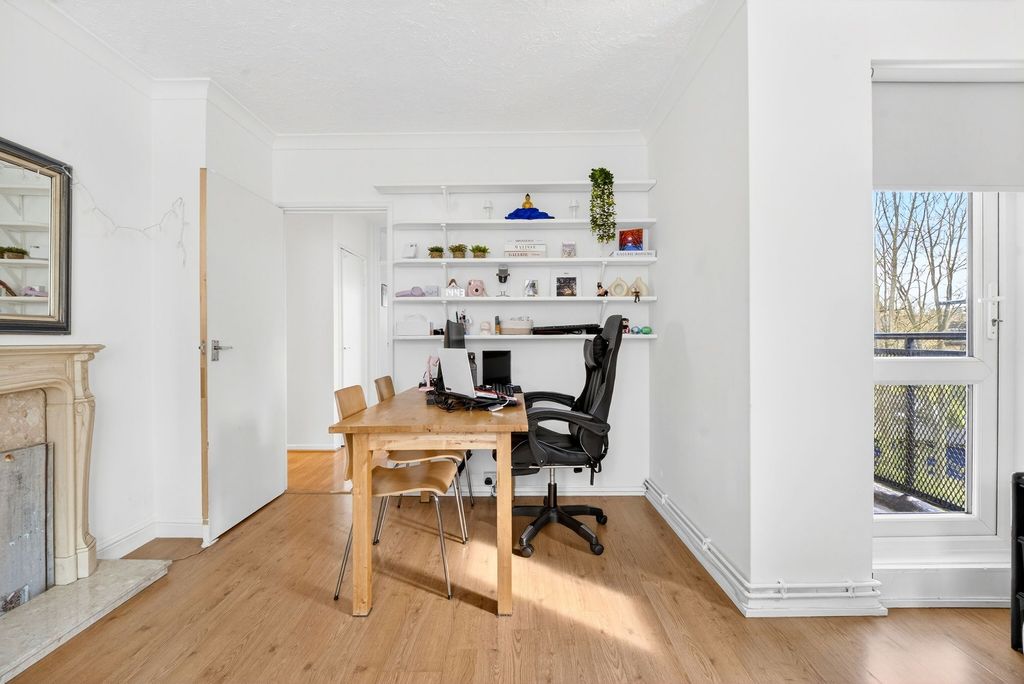 Property photo 3 of 20 Reception 2 For Sale 2 Bedroom Flat  Essex  Court  Crystal Palace Se19 Nested Estate Agents Photography By 07913296114