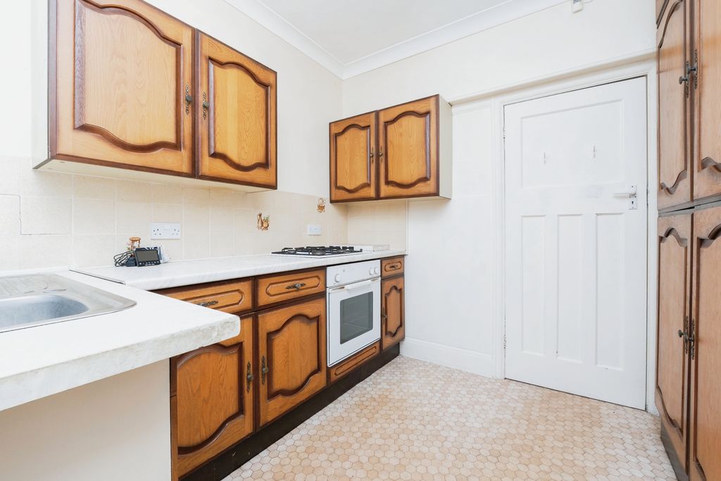 Property photo 3 of 14 Photography