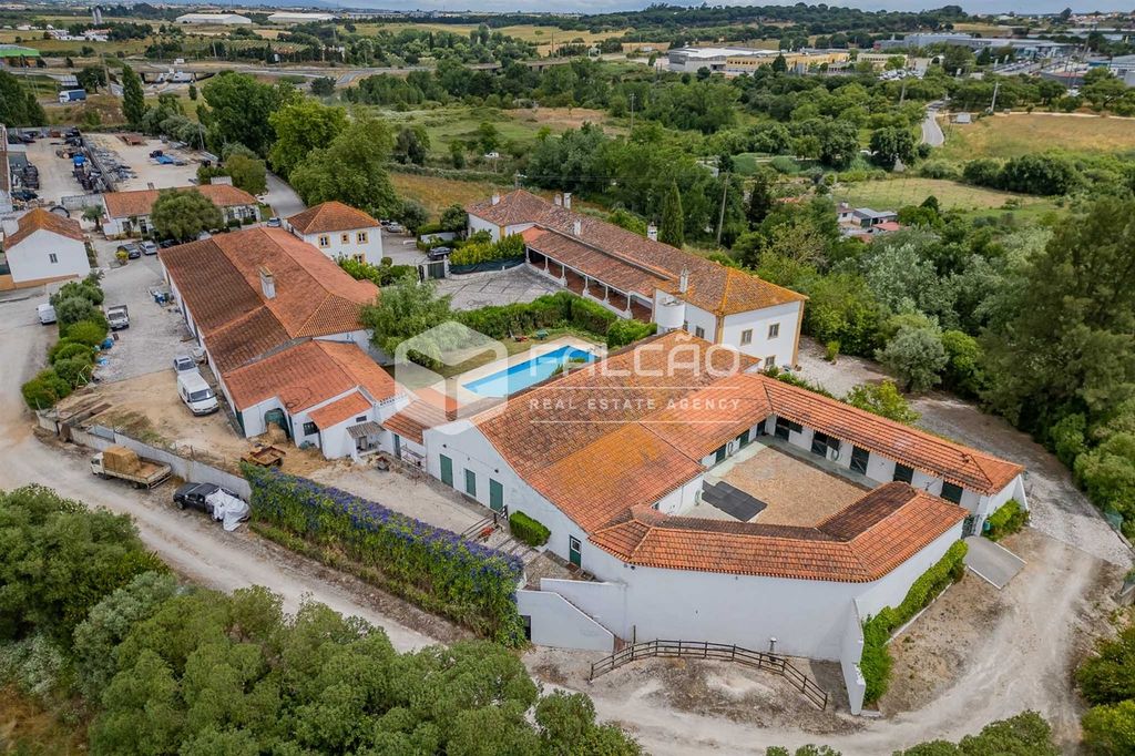 Property photo 2 of 24