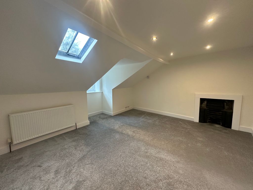 Property photo 3 of 9 Copyright Ninalubman.Com