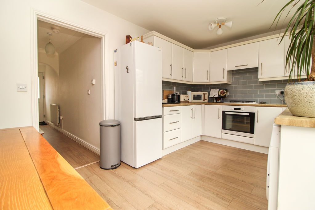 Property photo 2 of 14 Kitchen/Diner