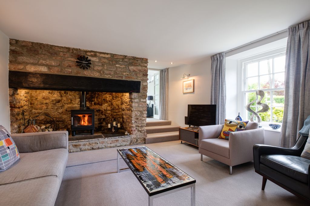 Property photo 2 of 19 Whitecrossfarm_16