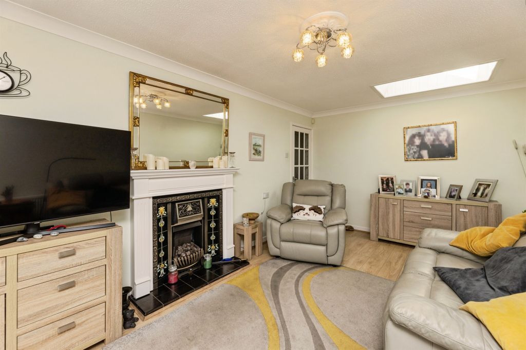Property photo 2 of 18