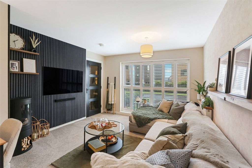 Property photo 2 of 20 2