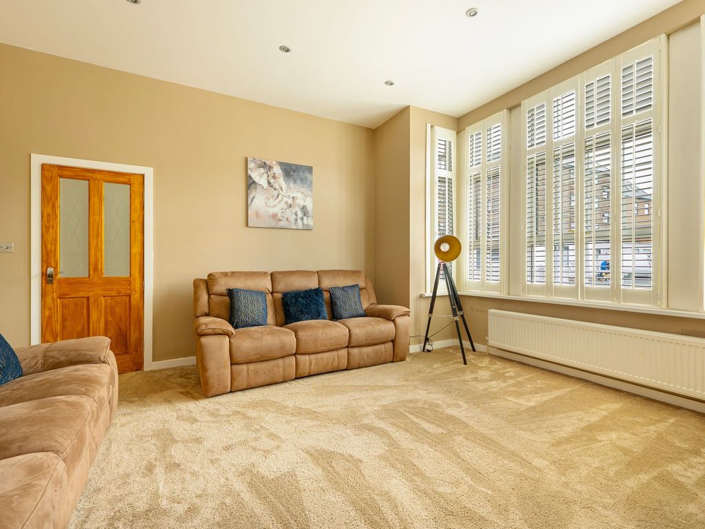 Property photo 3 of 18 Reception Room