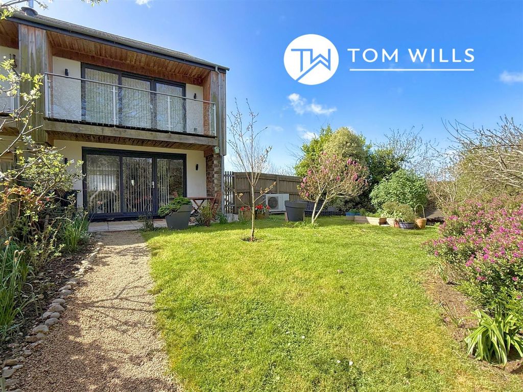 Property photo 1 of 24