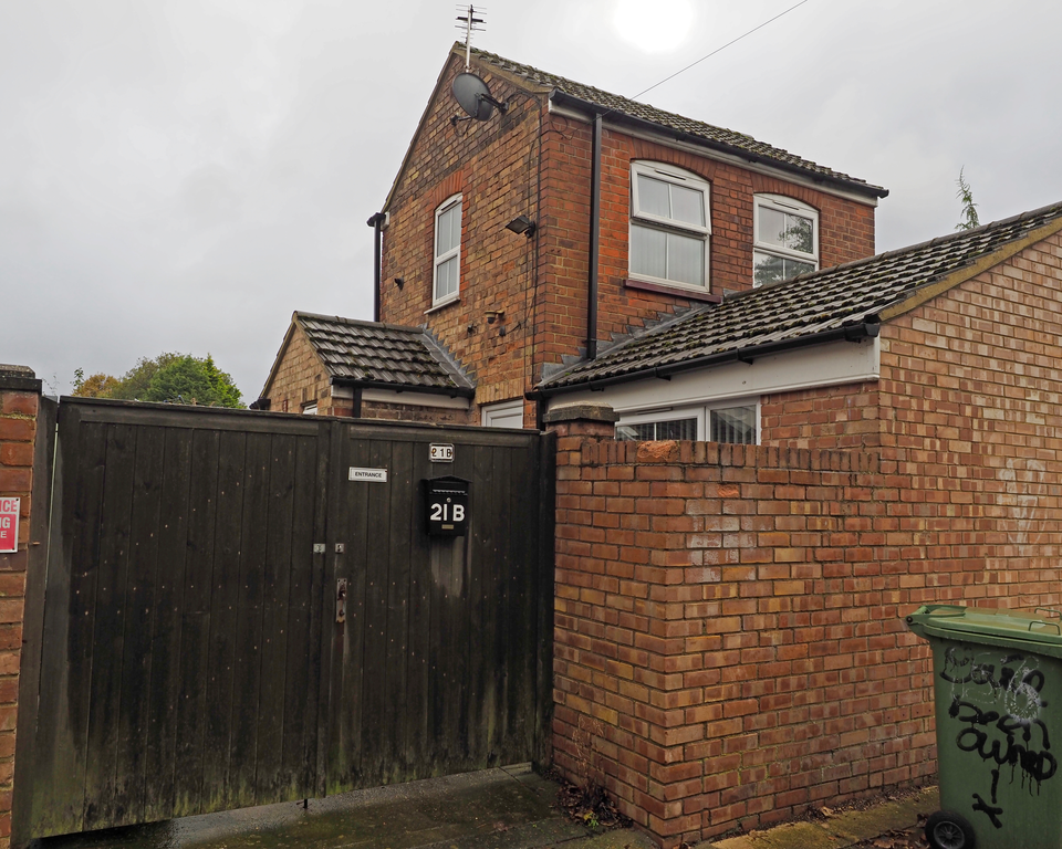 Property photo 1 of 20
