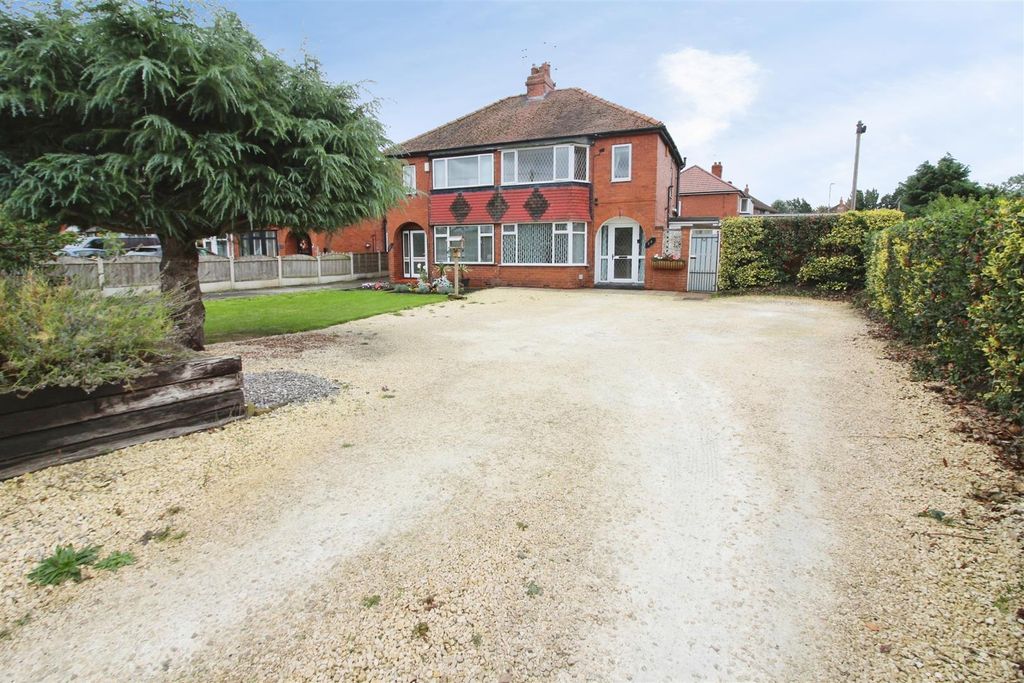 Property photo 1 of 26 Outside