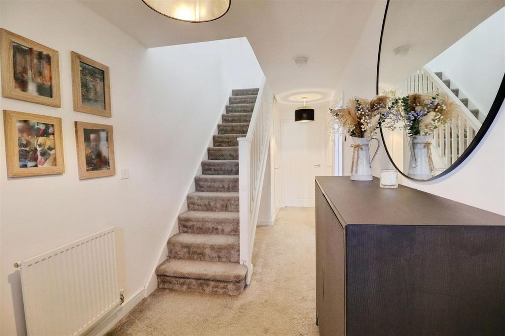 Property photo 3 of 25 User_Edited_Photo-B0404Cfe_User-Edited-ee86c625-9B