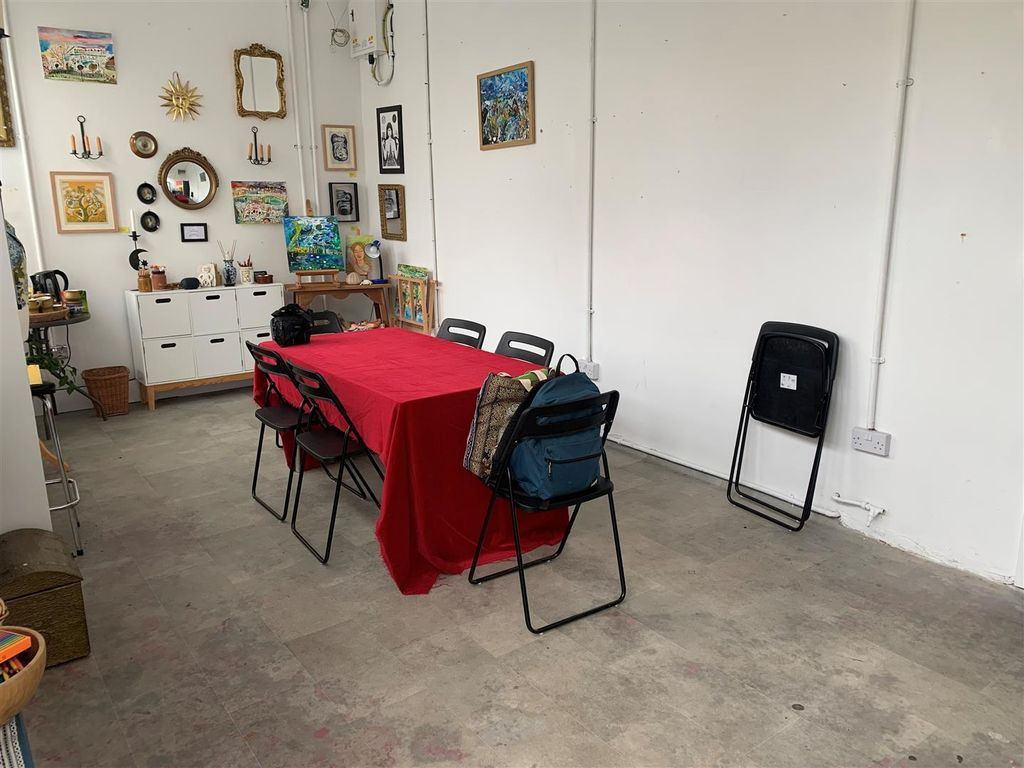 Property photo 2 of 5 Shop 1.Jpg